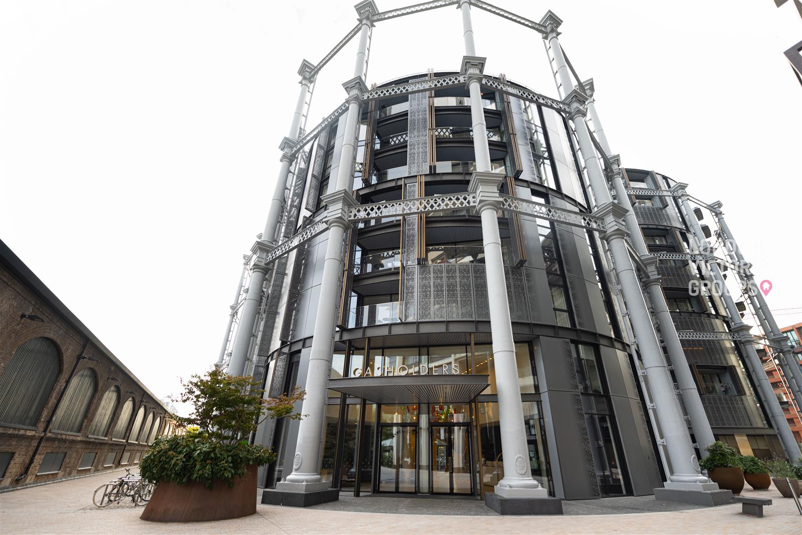 Gasholders Building, 1 Lewis Cubitt Square, London
